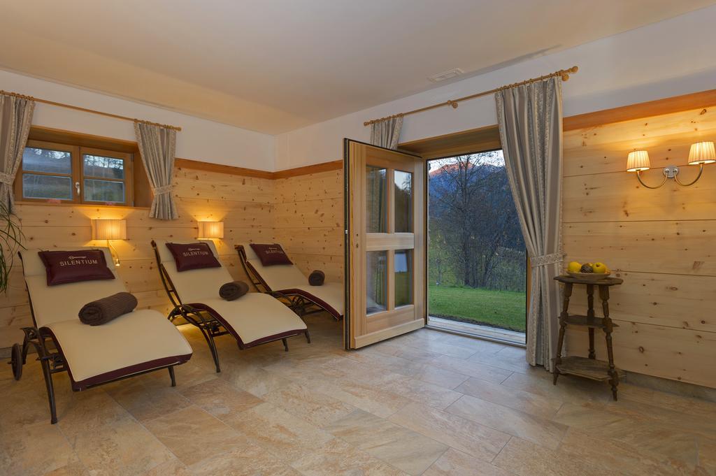 Silentium Dolomites Chalet since 1600 Welsberg Exterior foto