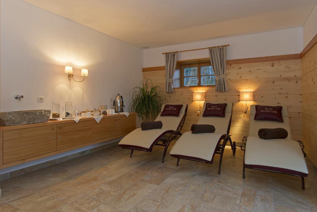 Silentium Dolomites Chalet since 1600 Welsberg Exterior foto